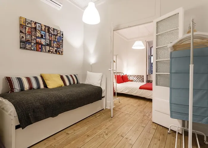 Whome | Fanqueiros Downtown Typical Apartment *
